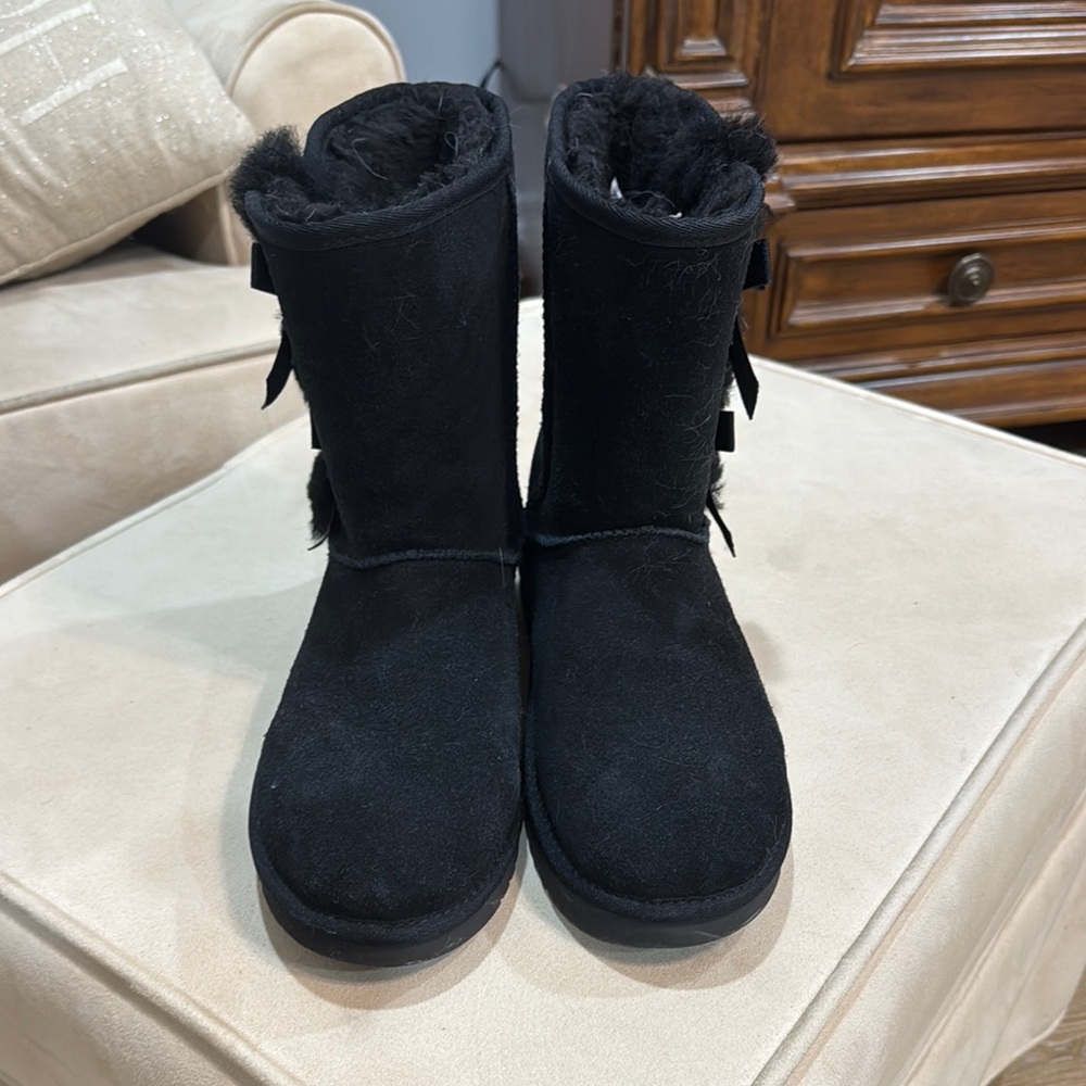 Women's Black Suede Koolaburra Boot